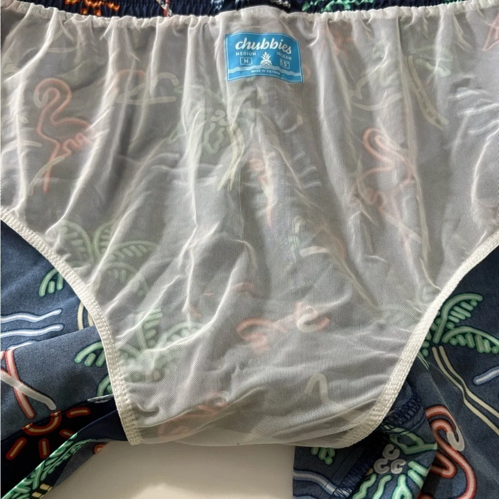 Men’s Chubbies 5.5‎ in. Swim Trunks, Neon Lights, 4-way stretch Pockets Tropical